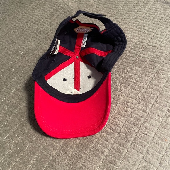 Atlanta Braves Hat - Picture 4 of 4